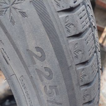 Шины б/у 225/60R18, Владивосток